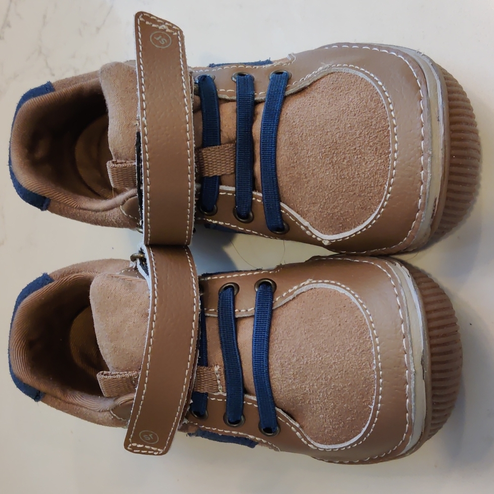 ***Never worn*** Stride Rite Boys sneakers
